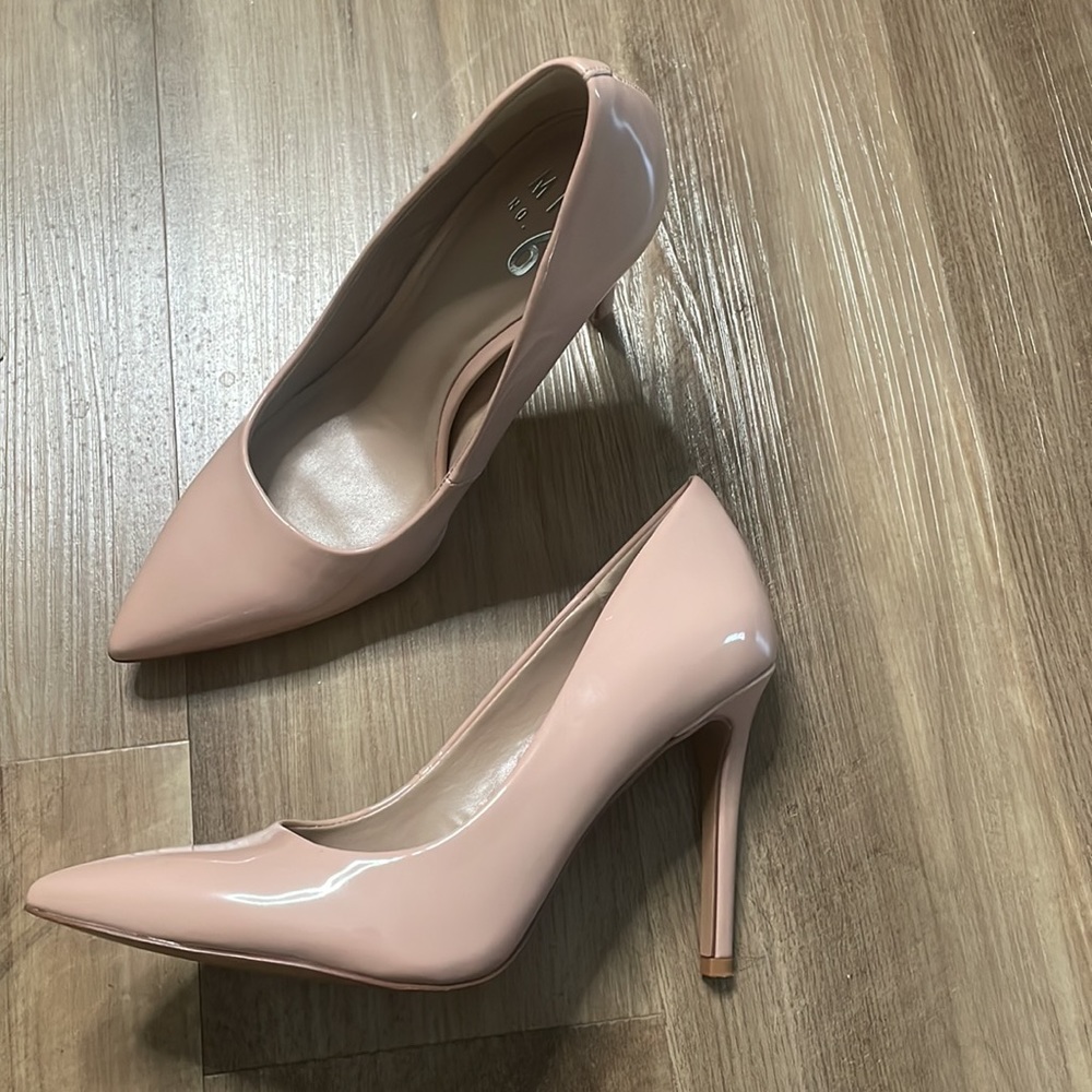 Mix No. 6 Nude Pumps